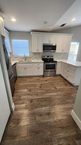 8783 SE HOBE RIDGE Avenue, Hobe Sound, FL 33455