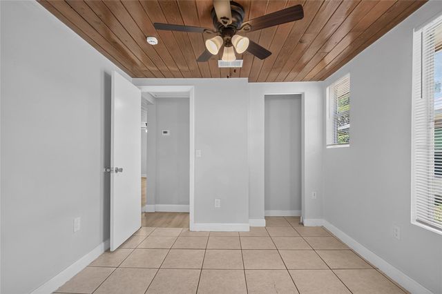 2947 GILLESPIE AVENUE, Sarasota, FL 34234