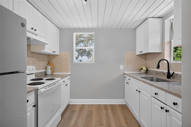 2947 GILLESPIE AVENUE, Sarasota, FL 34234