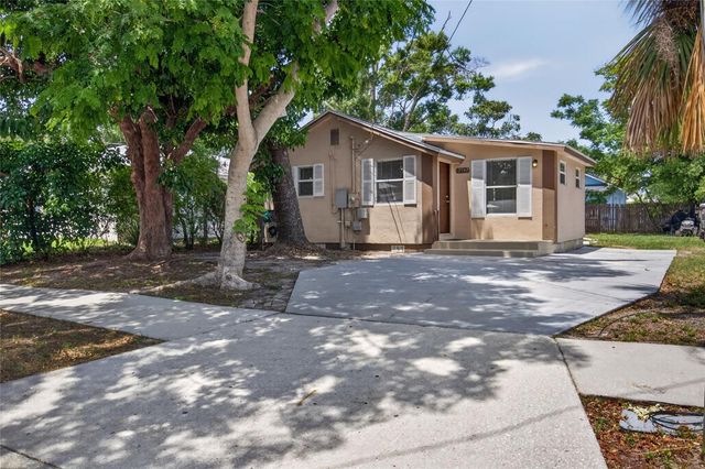 2947 GILLESPIE AVENUE, Sarasota, FL 34234