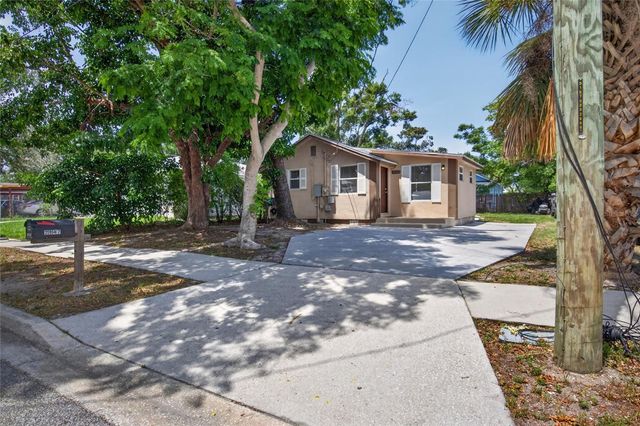 2947 GILLESPIE AVENUE, Sarasota, FL 34234