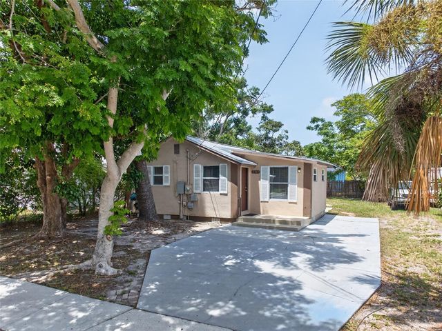 2947 GILLESPIE AVENUE, Sarasota, FL 34234