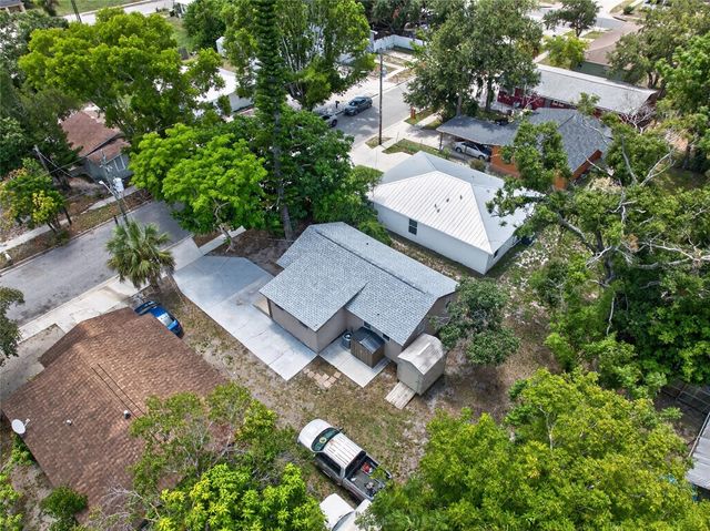 2947 GILLESPIE AVENUE, Sarasota, FL 34234