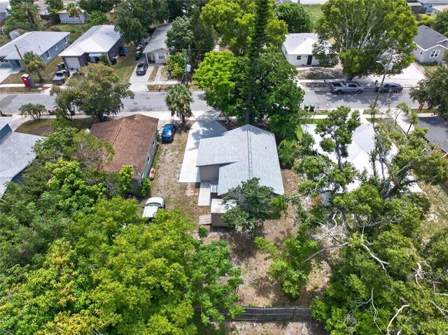 2947 GILLESPIE AVENUE, Sarasota, FL 34234