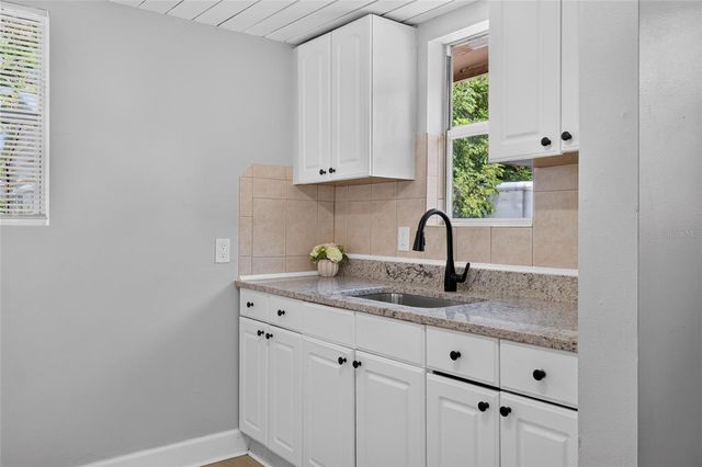 2947 GILLESPIE AVENUE, Sarasota, FL 34234
