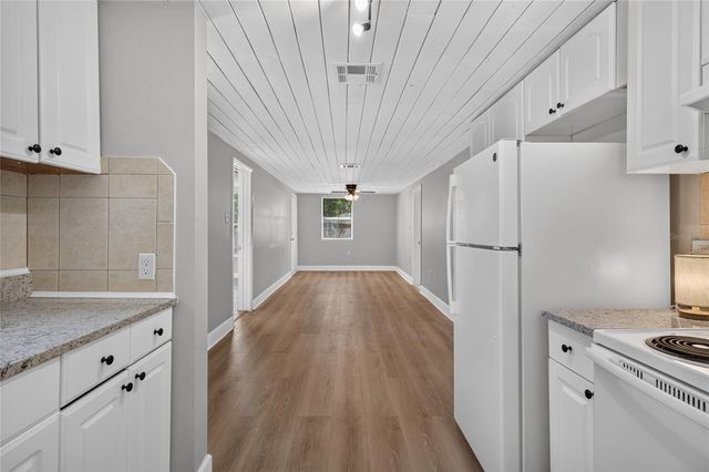 2947 GILLESPIE AVENUE, Sarasota, FL 34234