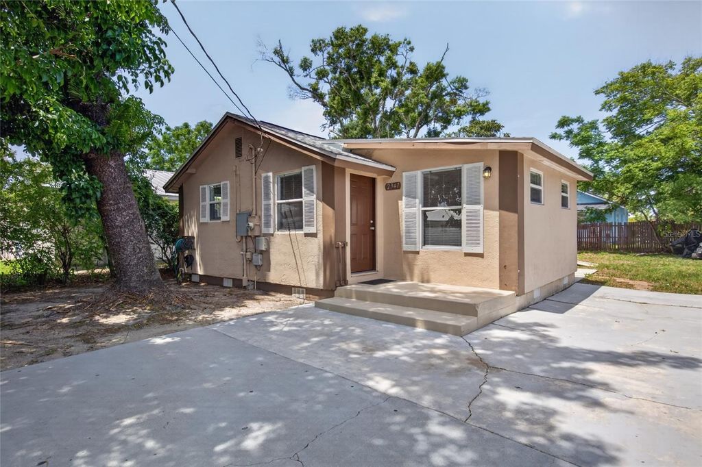 2947 GILLESPIE AVENUE, Sarasota, FL 34234