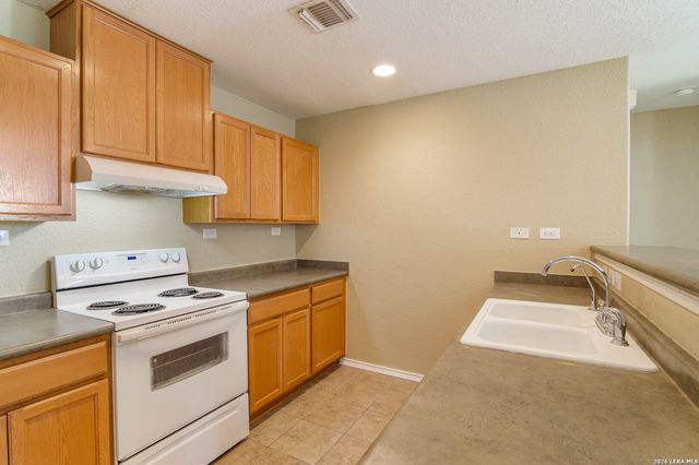 938 Spello Circle, San Antonio, TX 78253