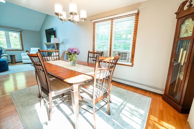 11 Fairview Ln, Weymouth, MA 02190