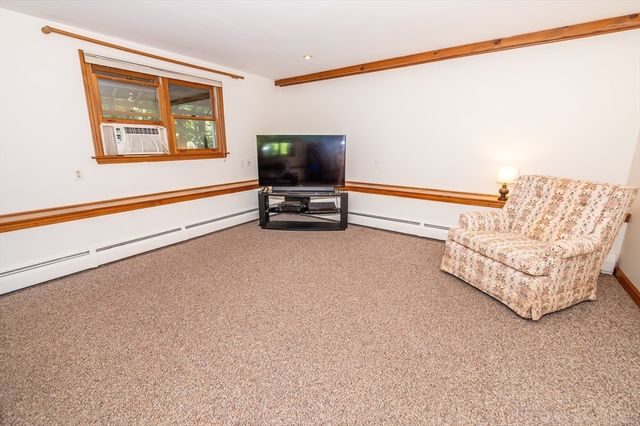 11 Fairview Ln, Weymouth, MA 02190