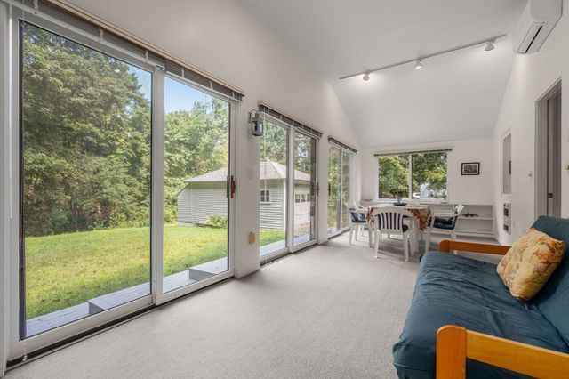 287 Glen Rd, Weston, MA 02493