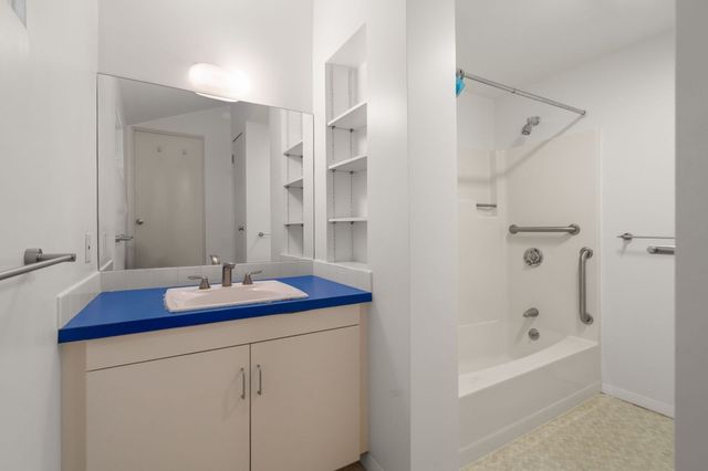 287 Glen Rd, Weston, MA 02493
