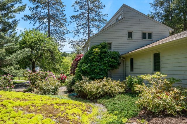 287 Glen Rd, Weston, MA 02493