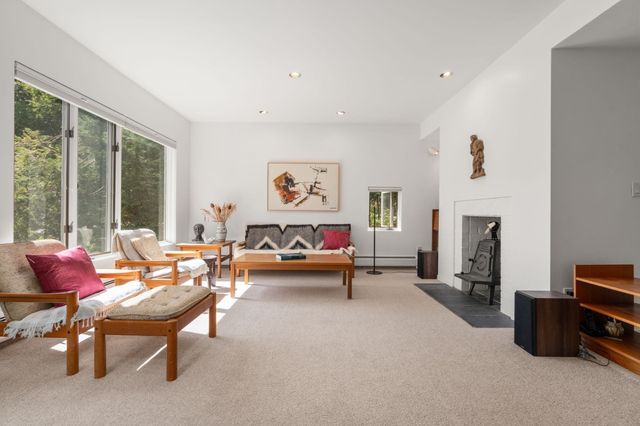 287 Glen Rd, Weston, MA 02493