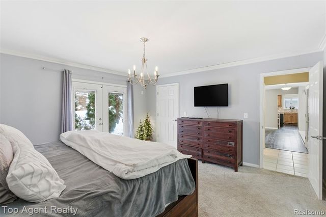 2239 Regency Hills Drive, Shelby Twp, MI 48316