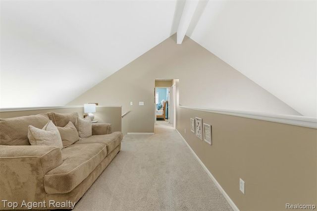 2239 Regency Hills Drive, Shelby Twp, MI 48316