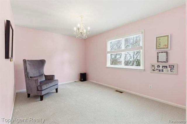 2239 Regency Hills Drive, Shelby Twp, MI 48316