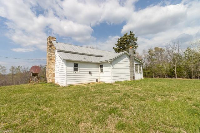 1757 Jewel Road, Danbury, NC 27016