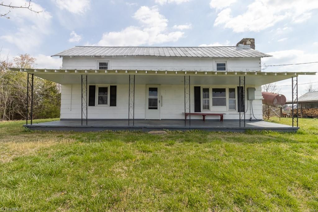 1757 Jewel Road, Danbury, NC 27016