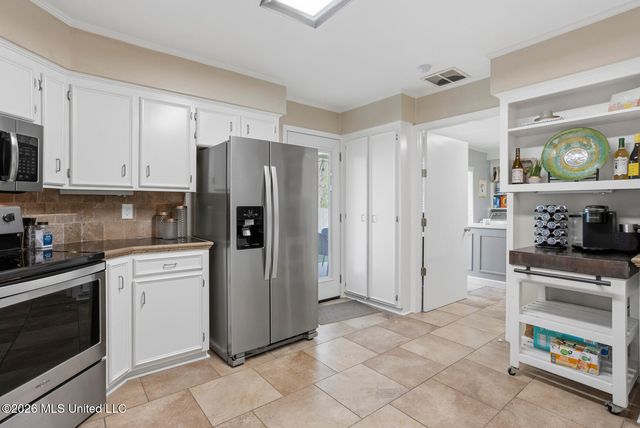 1508 Kimwood Circle, Jackson, MS 39211