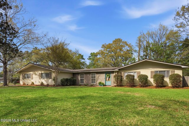 1508 Kimwood Circle, Jackson, MS 39211