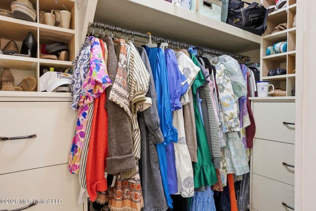 1508 Kimwood Circle, Jackson, MS 39211