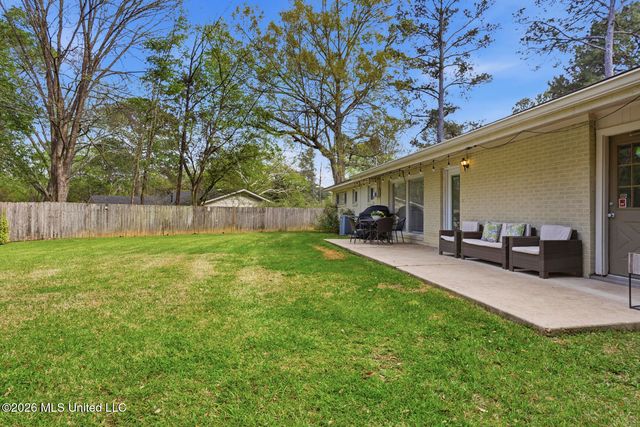 1508 Kimwood Circle, Jackson, MS 39211