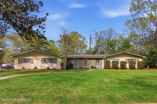 1508 Kimwood Circle, Jackson, MS 39211