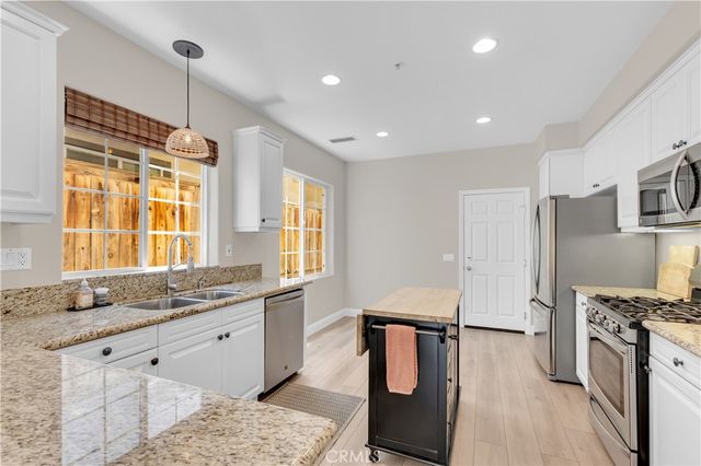 9 Fieldhouse, Ladera Ranch, CA 92694