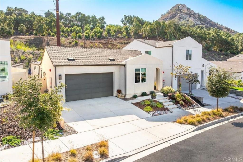 461 Meadowood Street, Fallbrook, CA 92028 — exterior