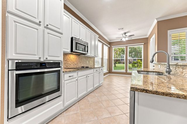 1385 Sagebrook Drive, Fairview, TX 75069