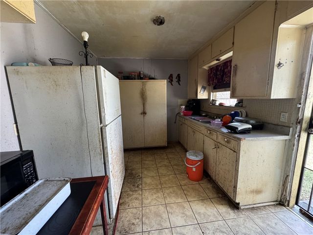 4905 Cheryl Dr, Corpus Christi, TX 78415