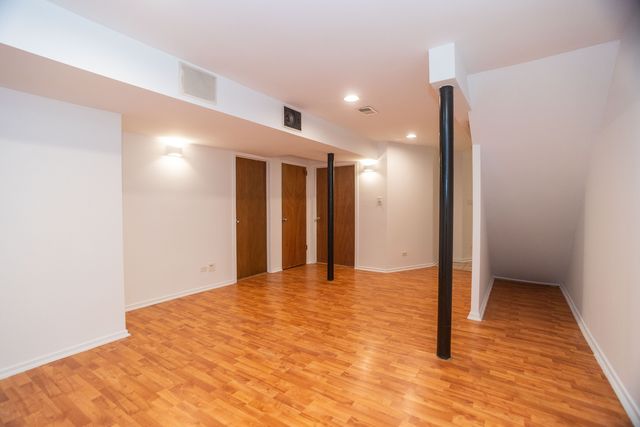 1207 E 44th Place, Chicago, IL 60653