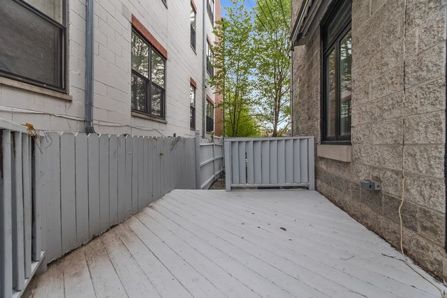1207 E 44th Place, Chicago, IL 60653
