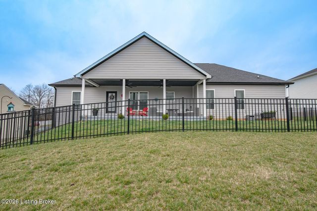 108 Smt Crk Dr, Elizabethtown, KY 42701
