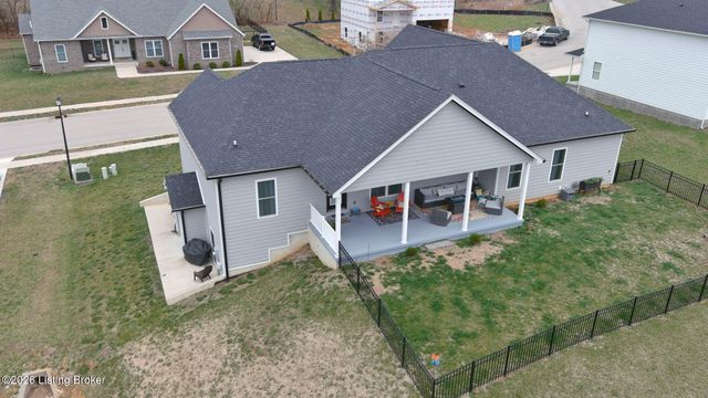 108 Smt Crk Dr, Elizabethtown, KY 42701