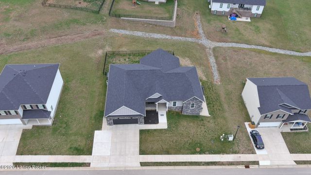 108 Smt Crk Dr, Elizabethtown, KY 42701