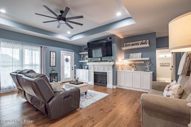 108 Smt Crk Dr, Elizabethtown, KY 42701