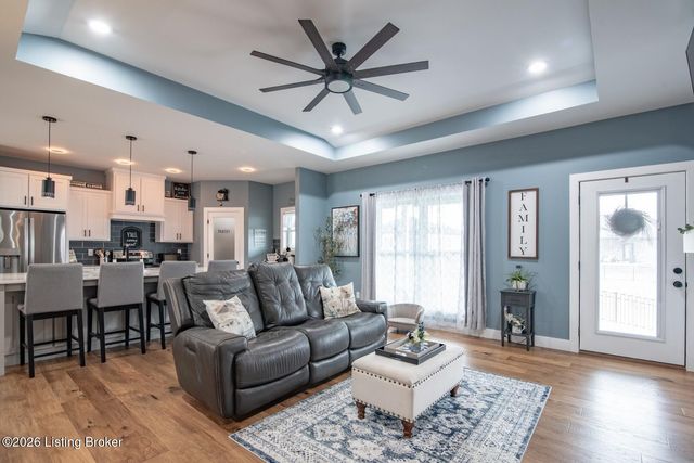 108 Smt Crk Dr, Elizabethtown, KY 42701