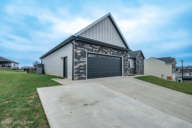108 Smt Crk Dr, Elizabethtown, KY 42701
