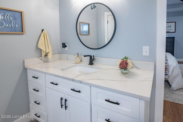108 Smt Crk Dr, Elizabethtown, KY 42701