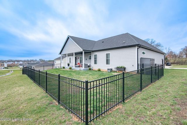 108 Smt Crk Dr, Elizabethtown, KY 42701