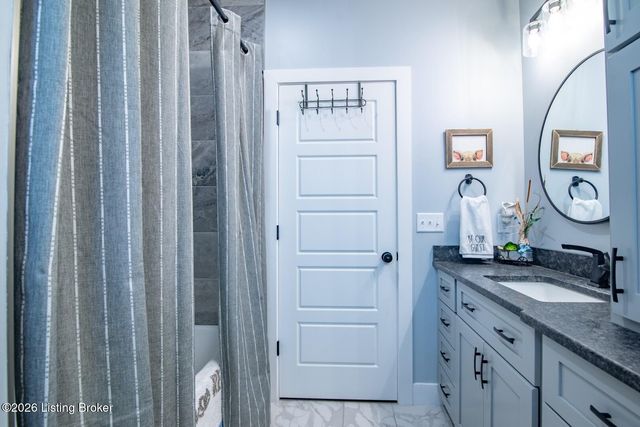 108 Smt Crk Dr, Elizabethtown, KY 42701