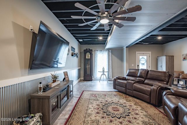 108 Smt Crk Dr, Elizabethtown, KY 42701