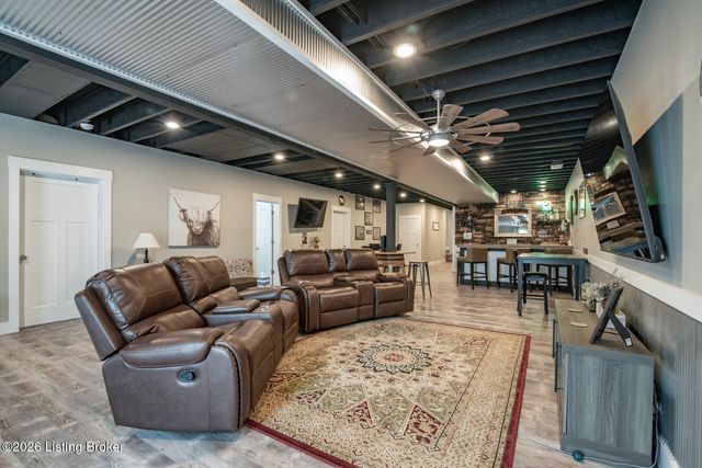 108 Smt Crk Dr, Elizabethtown, KY 42701