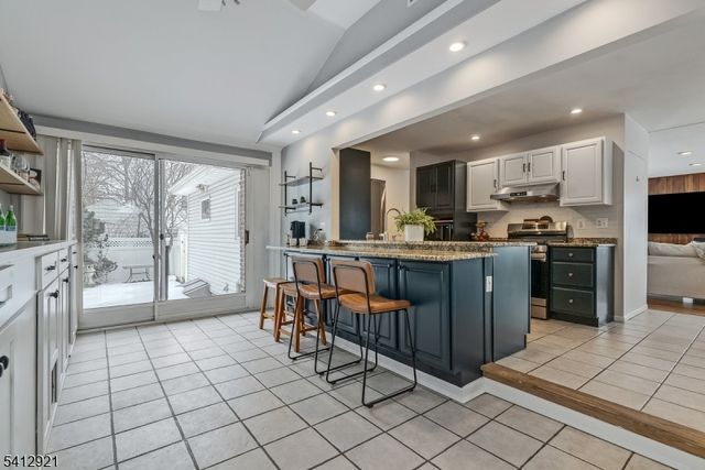 381 Dogwood Dr, Union Twp., NJ 07083