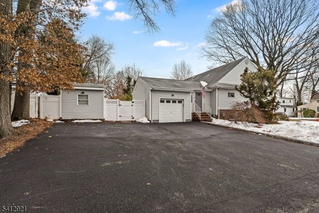 381 Dogwood Dr, Union Twp., NJ 07083