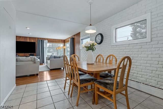 381 Dogwood Dr, Union Twp., NJ 07083