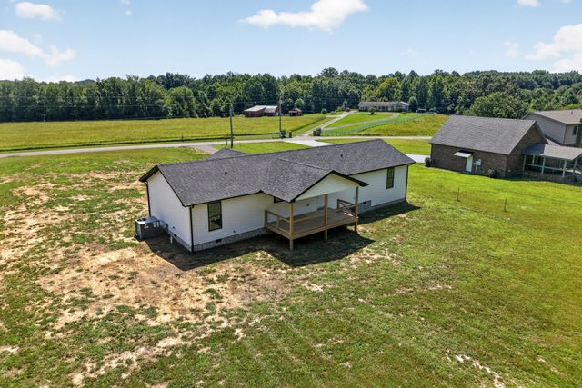 254 Bob Johnson LN, Cookeville, TN 38501