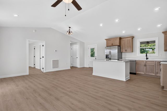 254 Bob Johnson LN, Cookeville, TN 38501